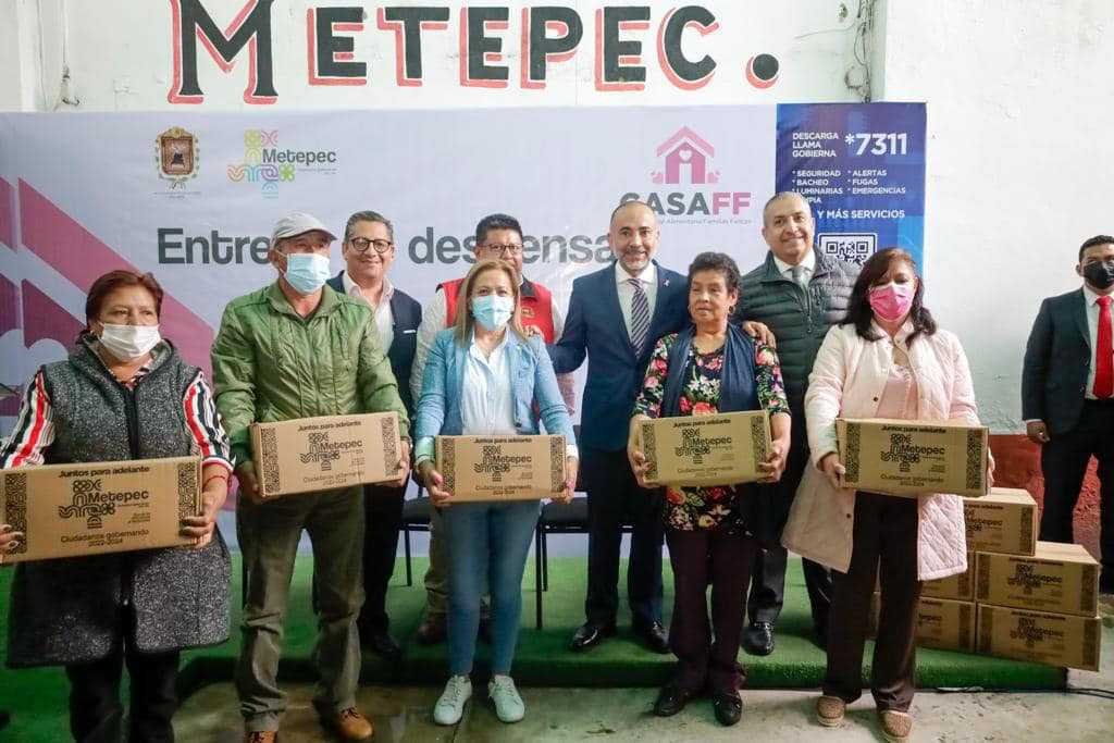 https://cadenapolitica.com/entrega-gobierno-de-metepec-despensas-alimentarias/