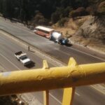 Choca pipa de gas LP en la autopista Chamapa-Lechería