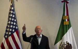 embajador-ken-salazar-anuncia-ayuda