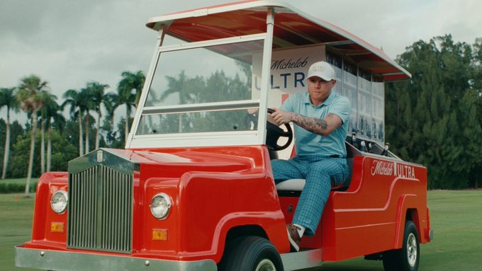 Canelo Álvarez Super Bowl GolF anuncio