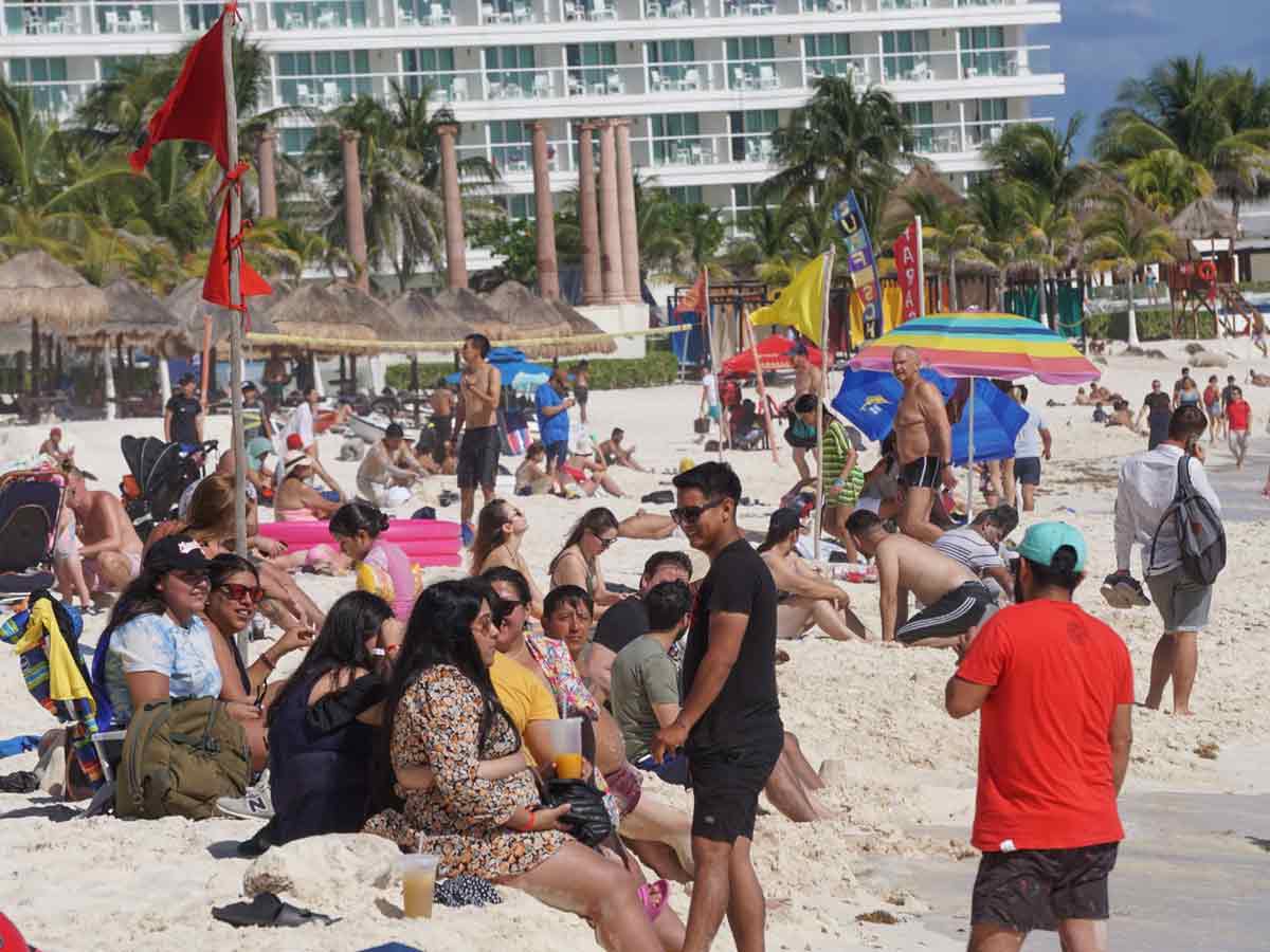 Se disparan precios de avión y hoteles en Semana Santa