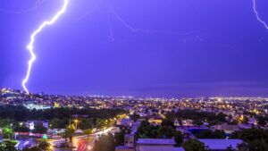 tormenta eléctrica