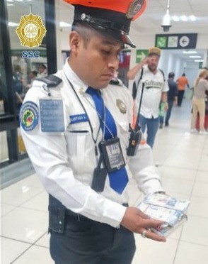 Policía