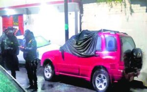 Acribillan-en-domicilio-de-Iztapalapa-a-director-del-Cefereso-12