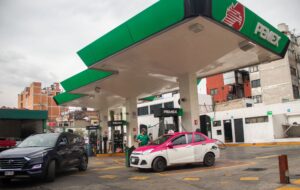 Precio de la gasolina disminuye por estímulo de Hacienda