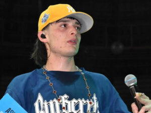 peso-pluma-cuanto-cobra-concierto