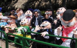 Llega juego del Doctor Simi a Six Flags