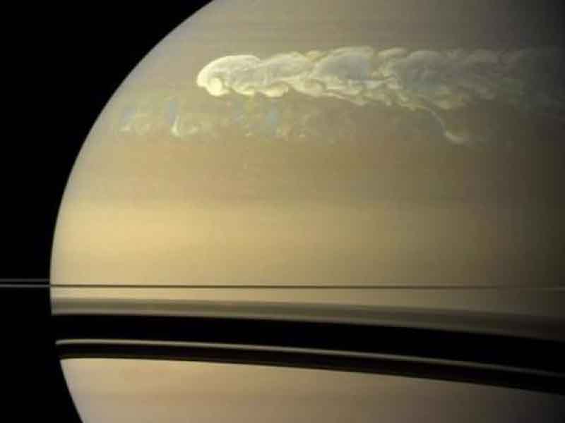 Saturno