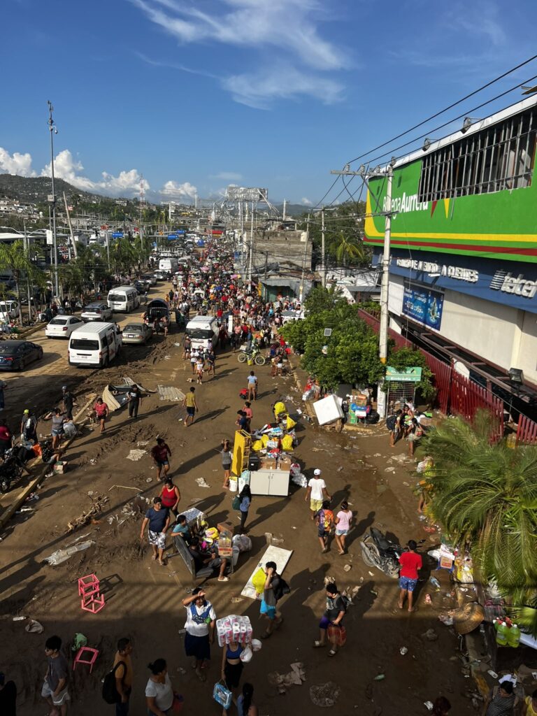 Saqueos en Acapulco