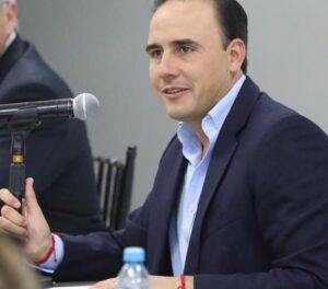 Inicia-Manolo-gira-economica-en-Asia-682x600