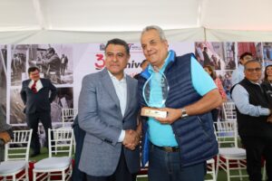 d339a313-4c45-45d1-9d1a-86287c6a1300