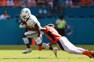 tyreek-hill-sin-calcetines