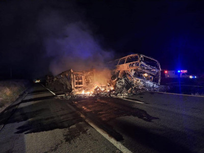 Sinaloa: 20 muertos en choque de autobús y tráiler