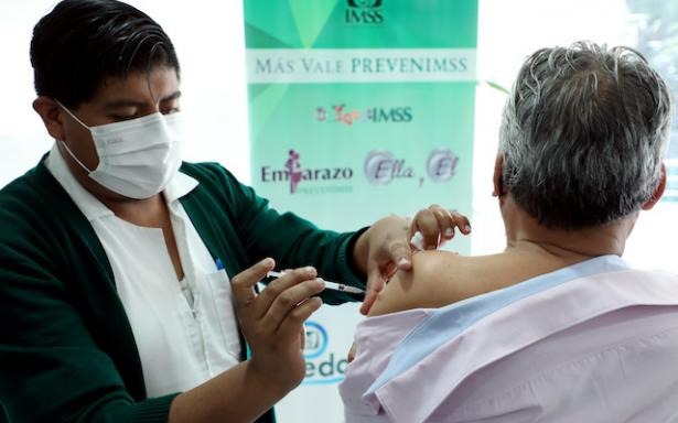 IMSS aplica 9.5M de vacunas contra la influenza