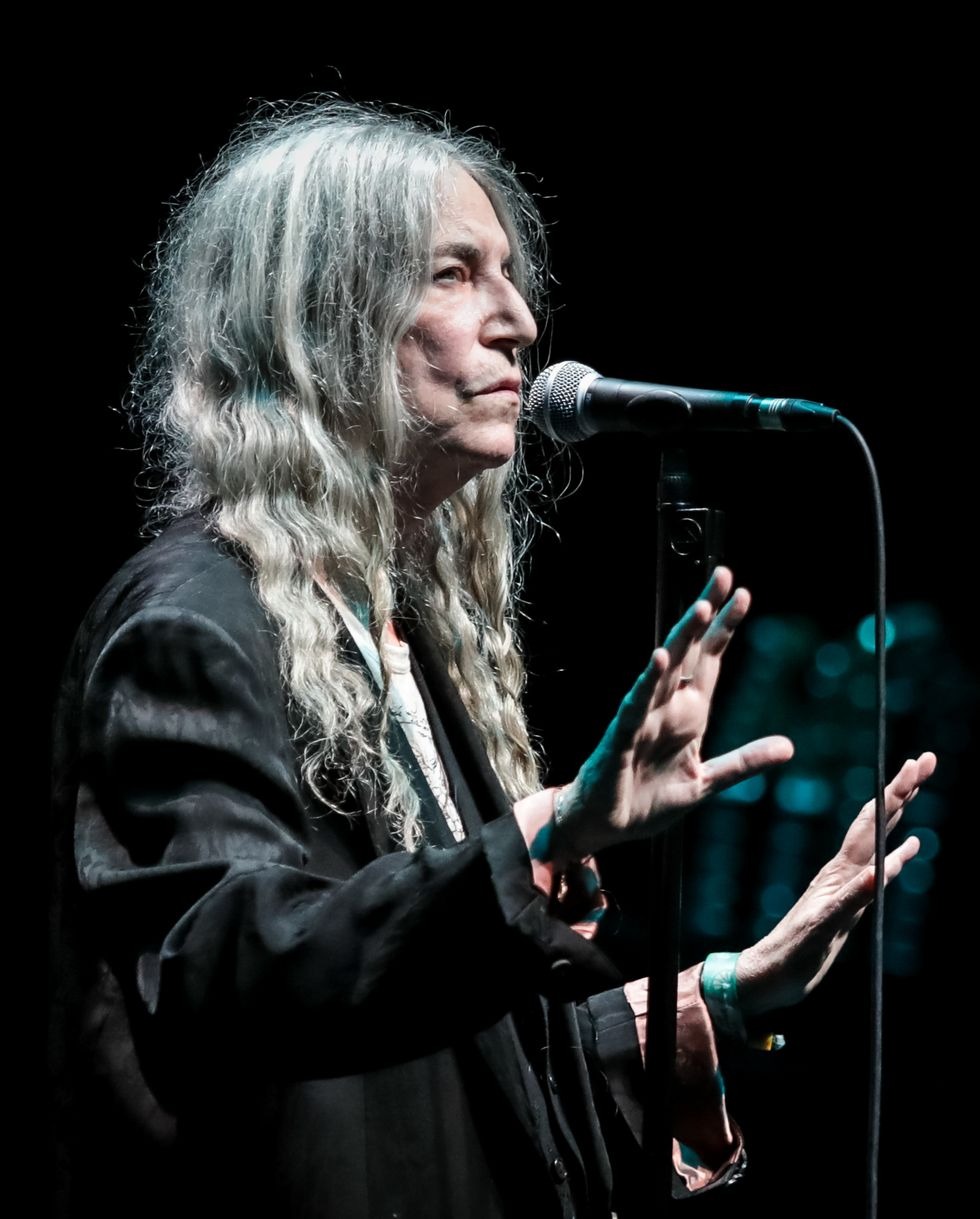 Patti Smith: un viaje sensorial en el Teatro de la ciudad