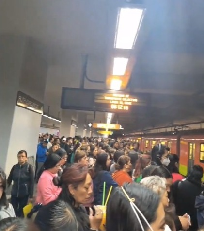 Caos en línea 12 del Metro por retrasos en los trenes