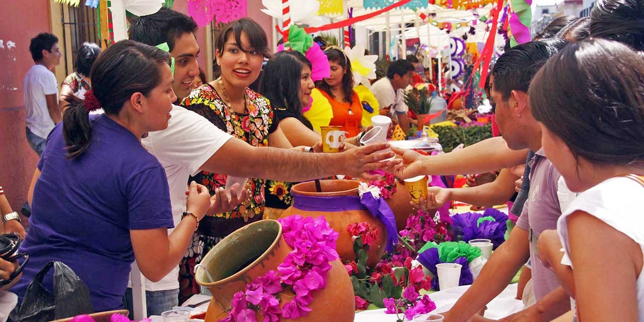 Oaxaca: "Viernes de Samaritana" entre tradición y riesgo