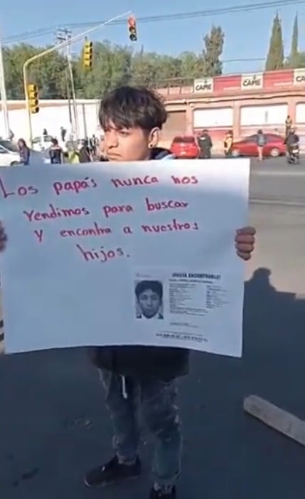 Bloqueo en carretera México-Pachuca genera caos vial