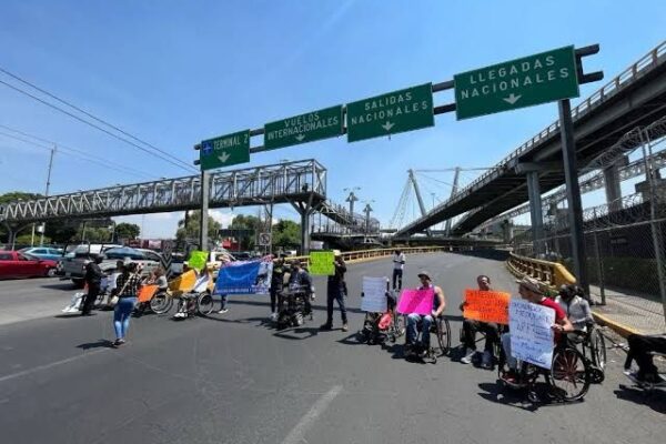 Bloquean acceso a T1