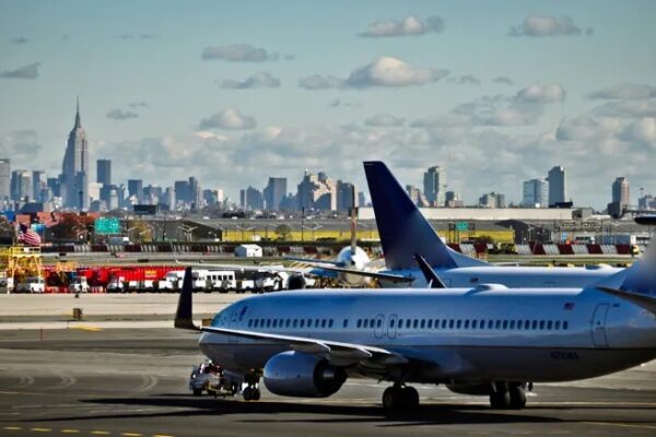 Sismo paraliza aeropuertos en Nueva York y Nueva Jersey