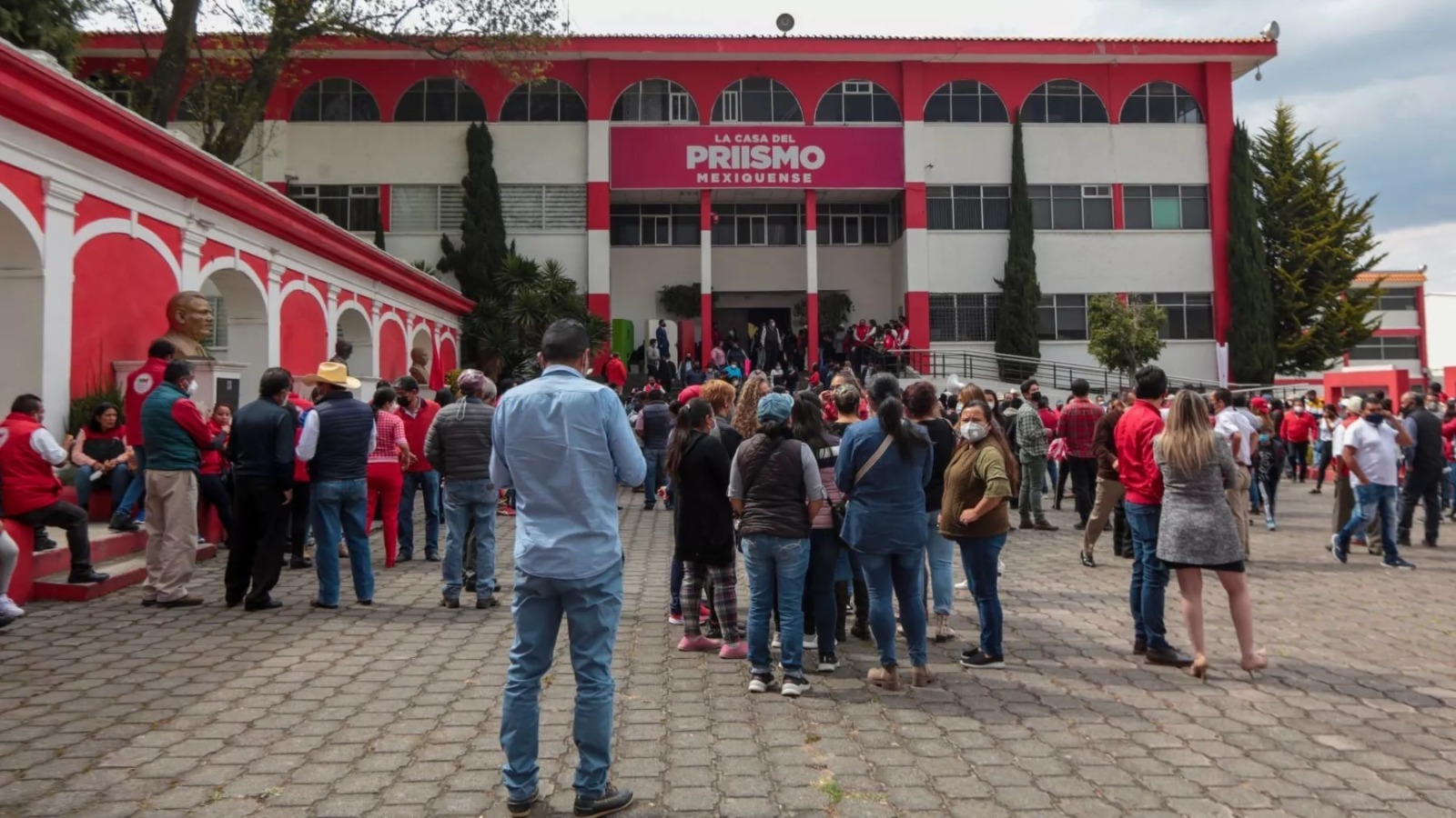 Candidatos y candidatas del PRI que presentaron su registro