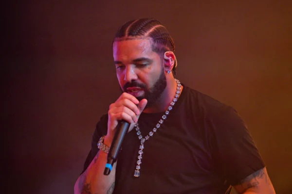 Tiroteo en propiedad de Drake deja un herido