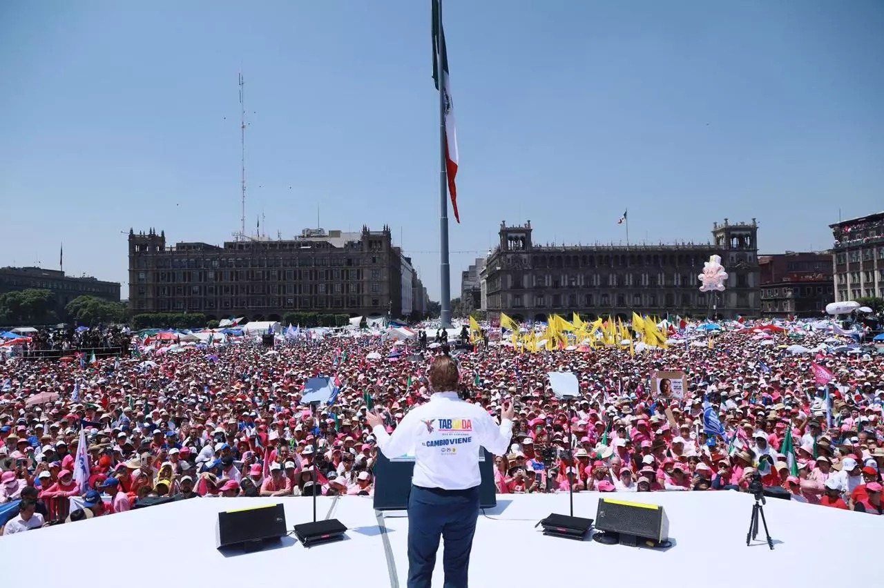 “La mejor encuesta fue el Zócalo” con la Marea Rosa, destaca Taboada