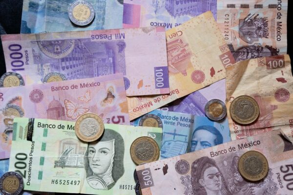 Peso mexicano se debilita tras elecciones presidenciales