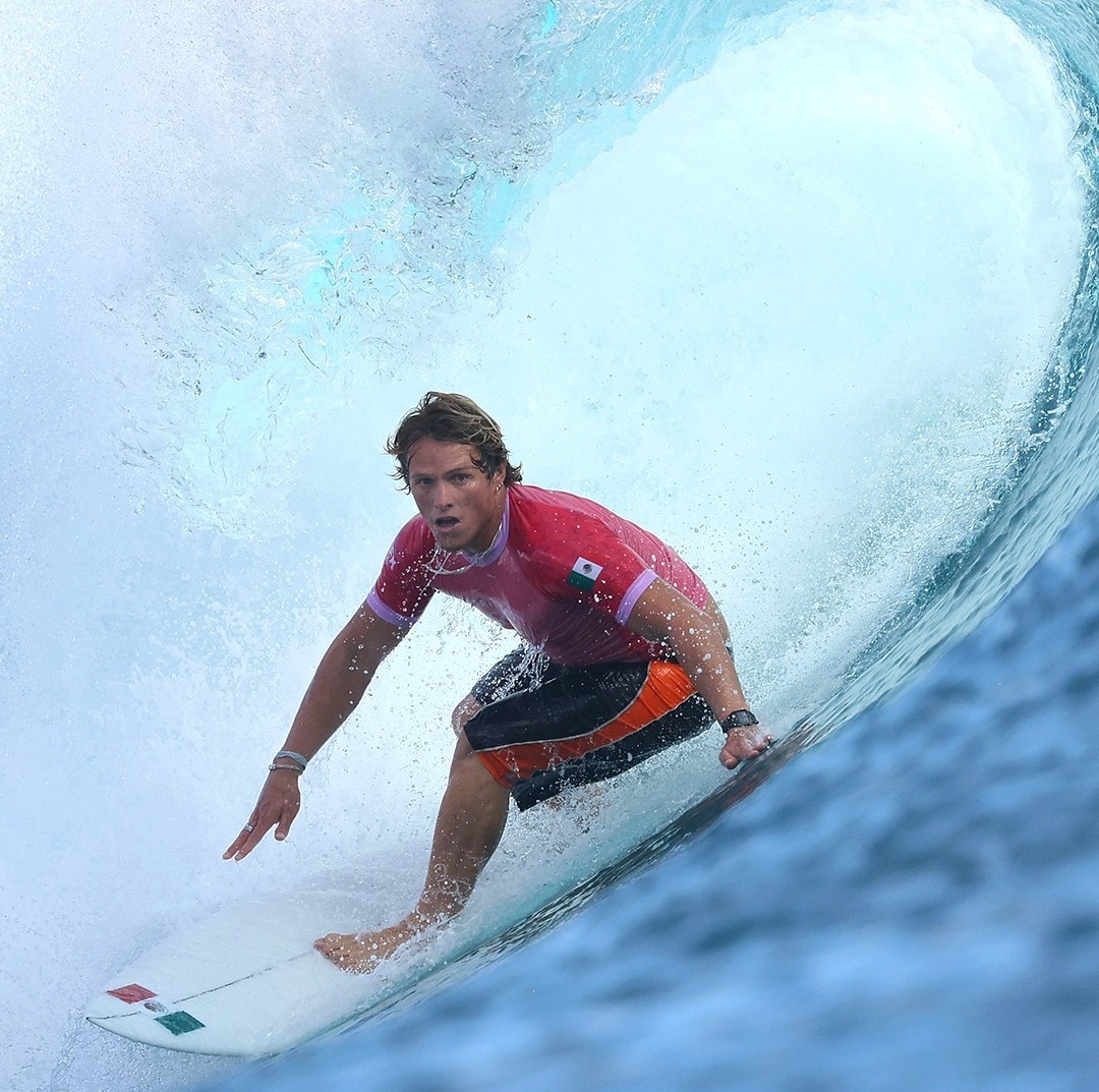 Surfista mexicano Alan Cleland concluye su participación en París 2024