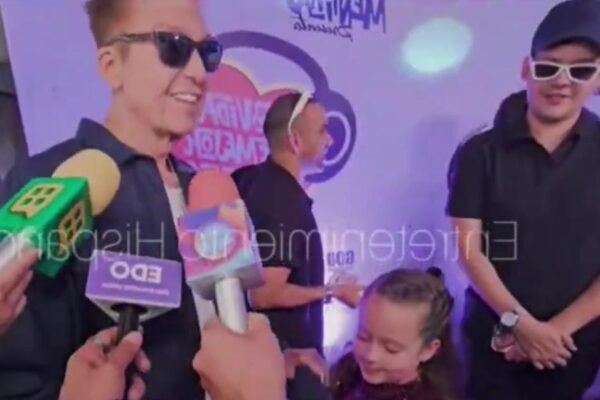 Daniel Bisogno sorprende en la alfombra roja con su hija Micaela y su novio