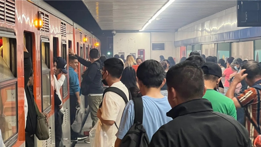 Metro CDMX hoy 9 de julio: suspensión de servicio en Línea 2