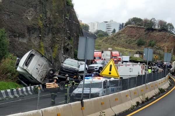 Accidente en carretera México-Toluca hoy 02 de julio