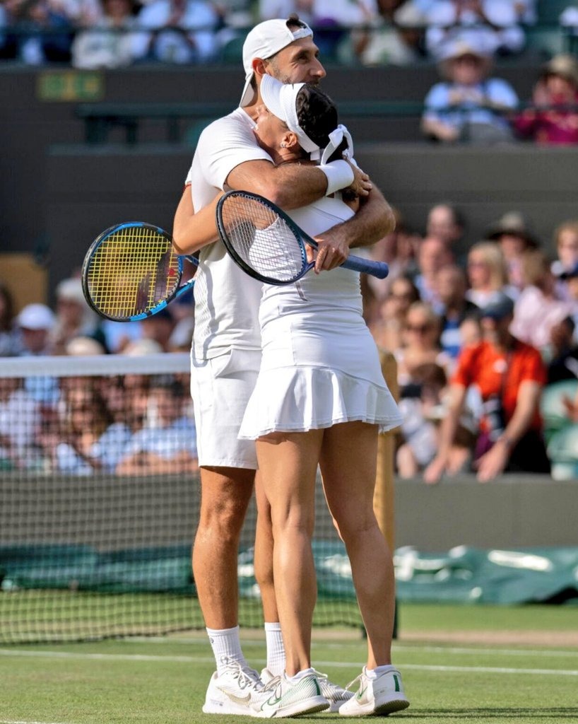 Tenistas mexicanos avanzan a la final de Wimbledon