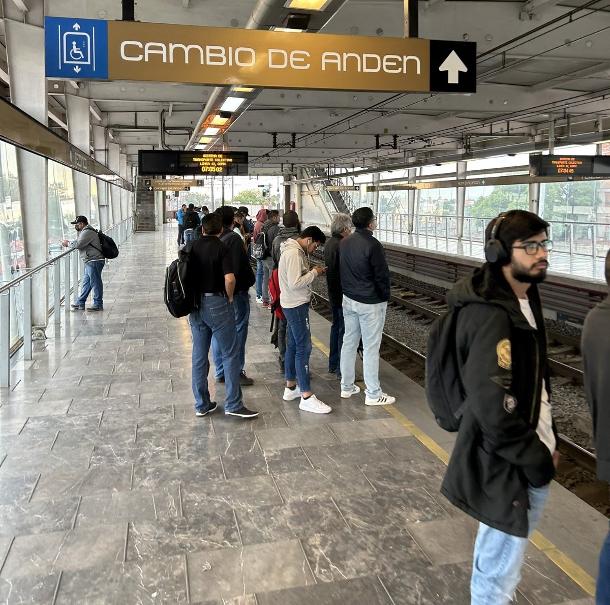 Fallas y retrasos en Metro CDMX hoy 5 de agosto