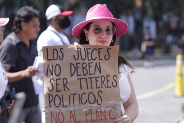 Jueces, magistrados y trabajadores PJF se manifiestan por Reforma Judicial