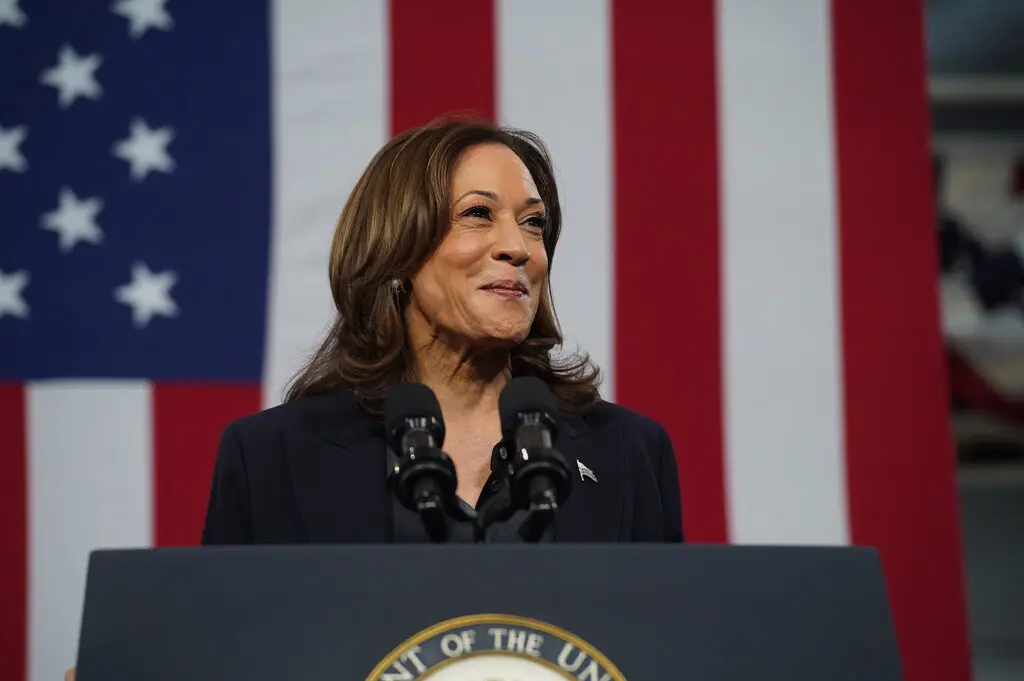 Kamala Harris habla acerca