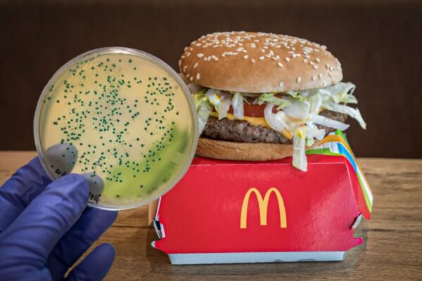 Una muerte: lo que sabemos sobre el brote de E. coli en McDonald's