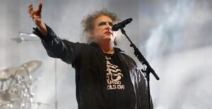 the-cure-cancion-alone-songs-of-a-lost-world-3_11zon