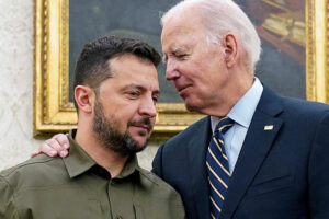 Biden autoriza a Ucrania