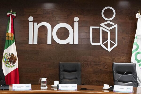 Comisionados del INAI