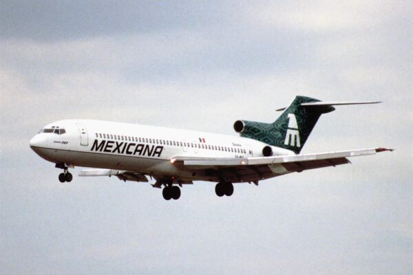 Mexicana de Aviación suspende ocho rutas aéreas a partir de enero 6