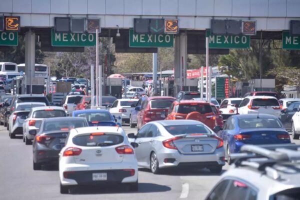 Aumentan tarifas de autopistas en Edoméx: usuarios muestran descontento