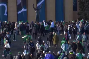 Se reporta un tiroteo en Filadelfia durante un desfile de los Eagles, ganadores del Super Bowl 2025.