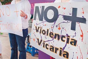 ¿Qué es la violencia vicaria?, motivo de la marcha de novias en CDMX