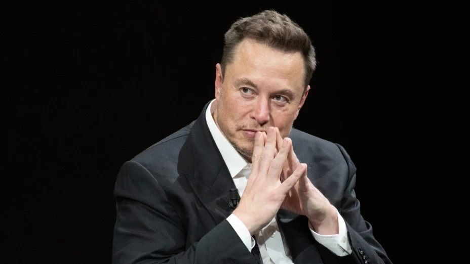 Primero Tesla y ahora X, Musk denuncia cyberataque masivo a la app