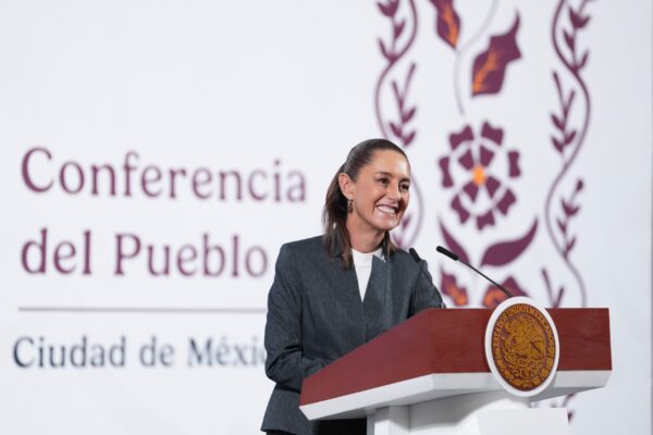 Sheinbaum habla de su llamada con Trump, no hubo "negociación en lo oscurito"