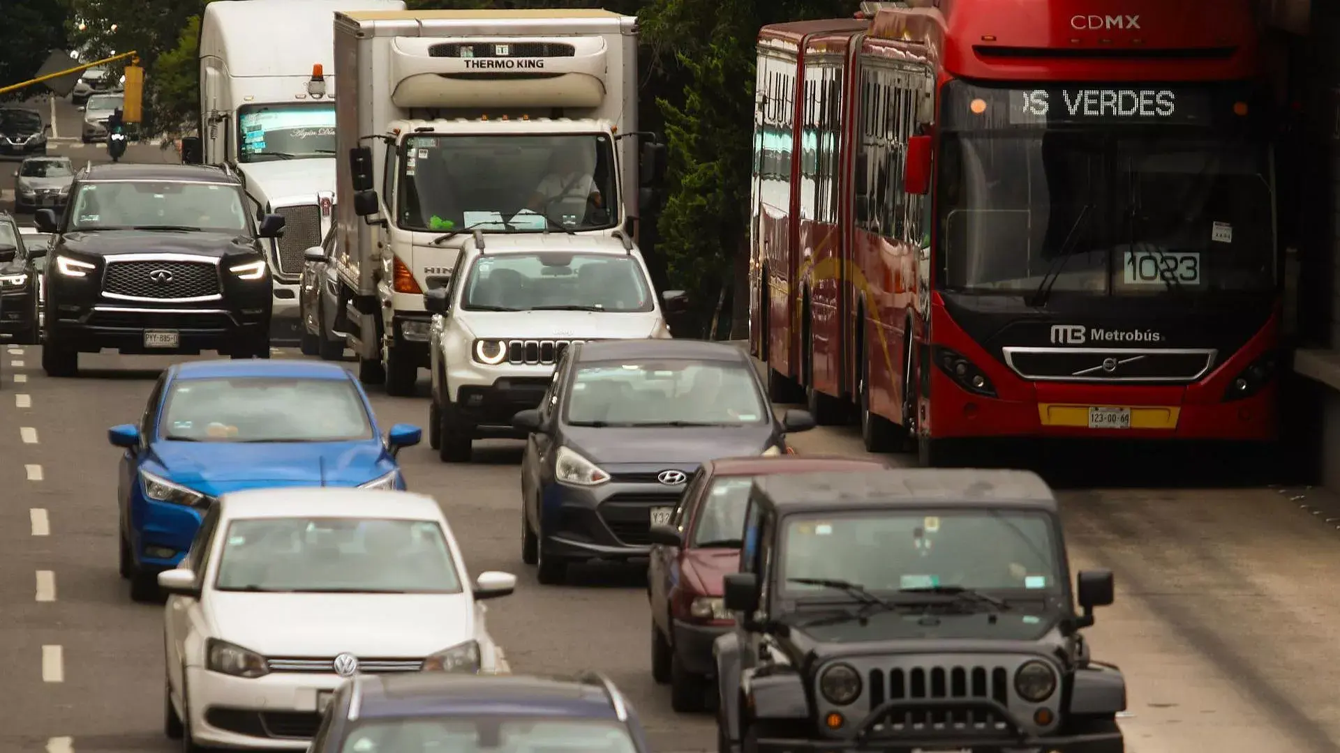 Hoy no circula 20 de marzo: continúa la contingencia ambiental