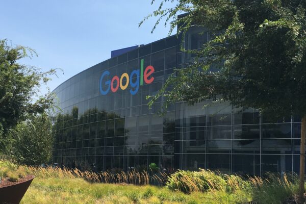 Google enfrenta demanda histórica por monopolio Google