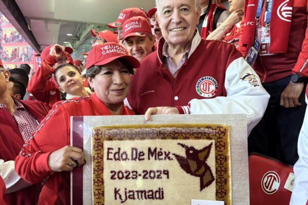 Delfina comparte felicitación Toluca
