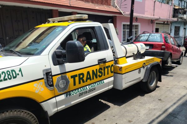 Gobierno de Iztacalco refuerza operativos de chatarrización de la mano de Lourdes Paz